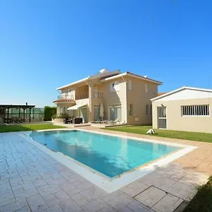 Daryah Sirina Bay Πρωταράς